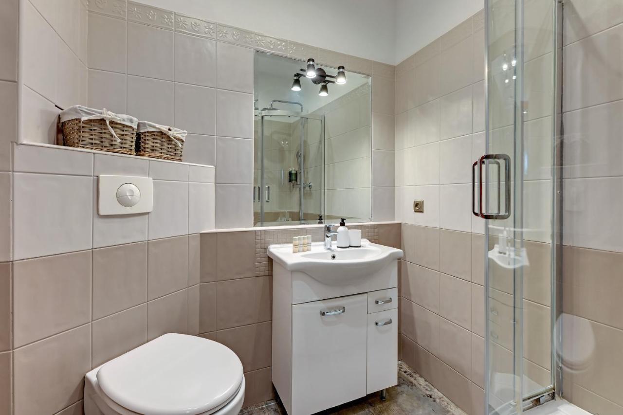 Chlebnicka Apartments In Main Old Town By Downtown Apartments 그단스크 외부 사진